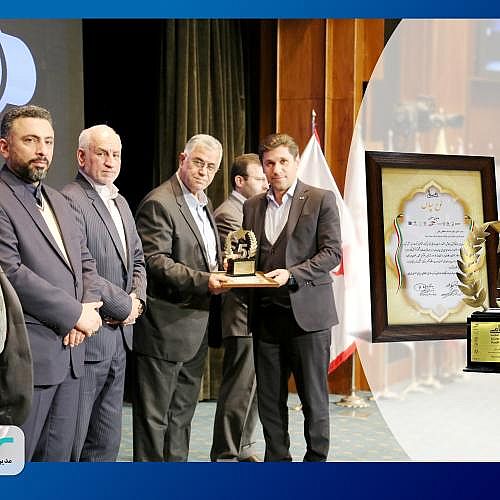 درخشش بیمه سینا در گردهمایی چهره‌های نامی اقتصاد 